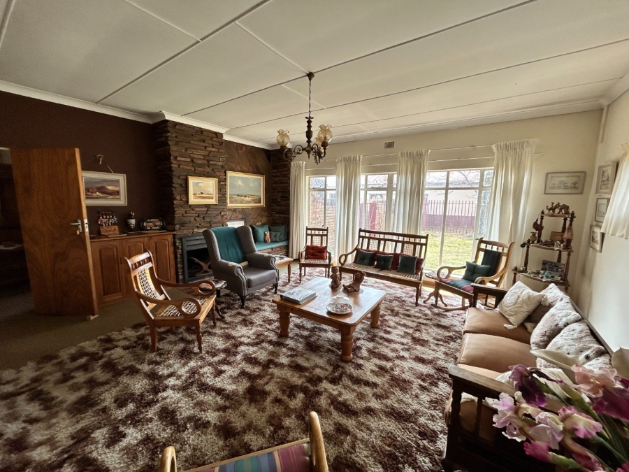 4 Bedroom Property for Sale in Hospitaalheuwel Free State